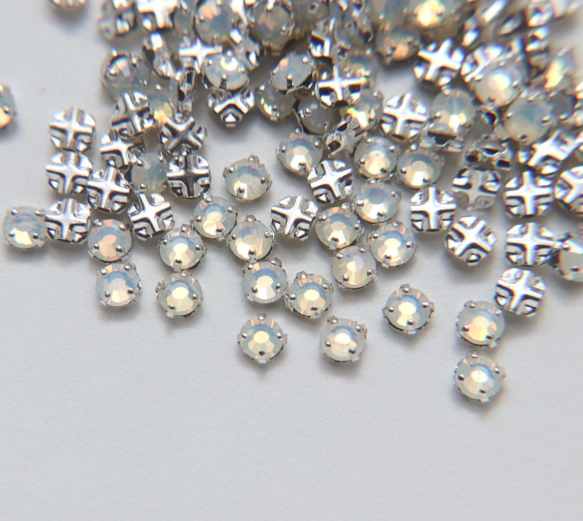 20ss Clear Flatback Swarovski Rose Montees, 5mm Silver Plated Mounted Rose Montees in colors sewon embroidery materials tailoring wedding
