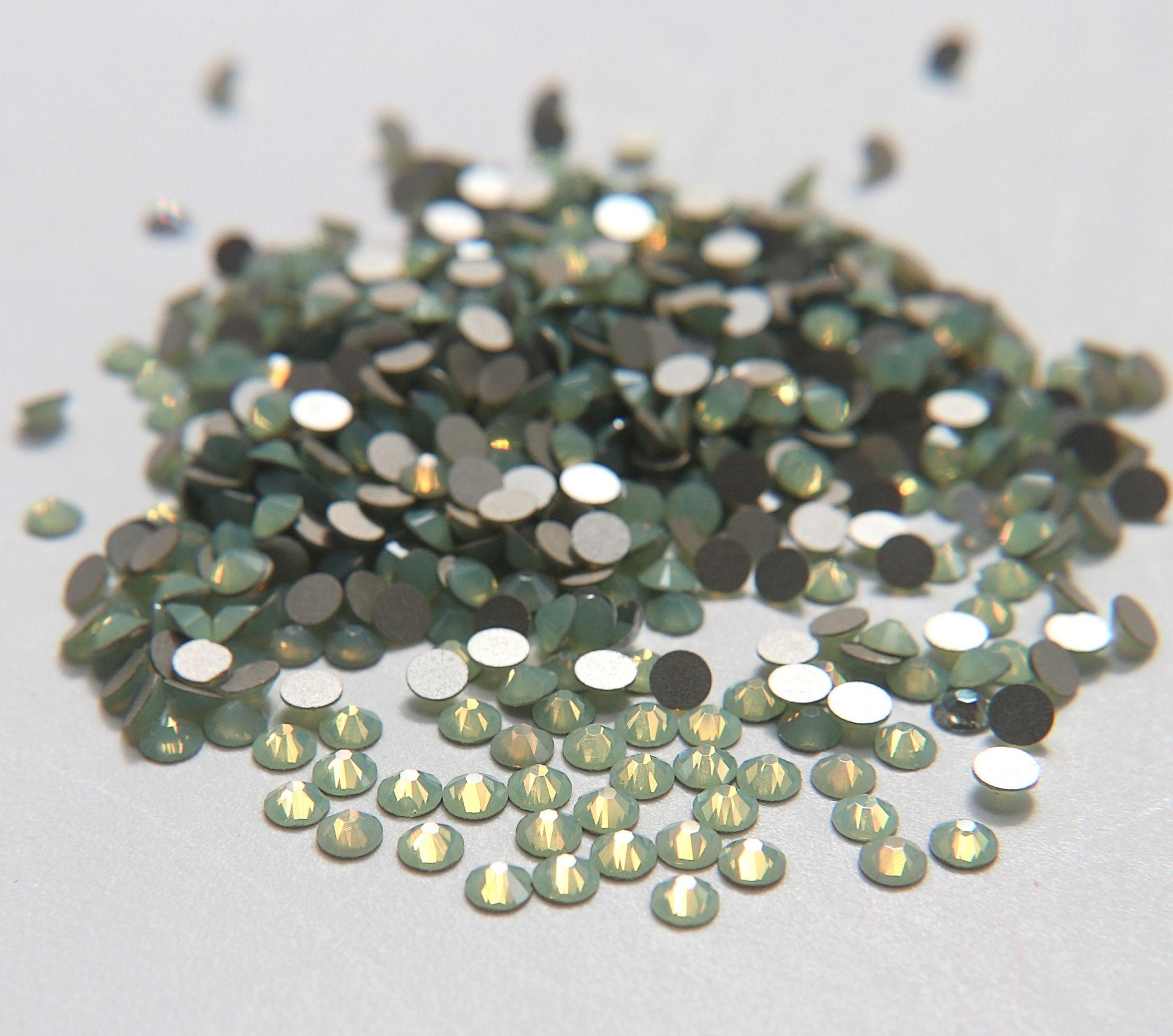 16SS Swarovski Flatbacks in Chrysolite Opal Chaton Roses 4mm Made in Austria Nail art jewelry makin supply decoration