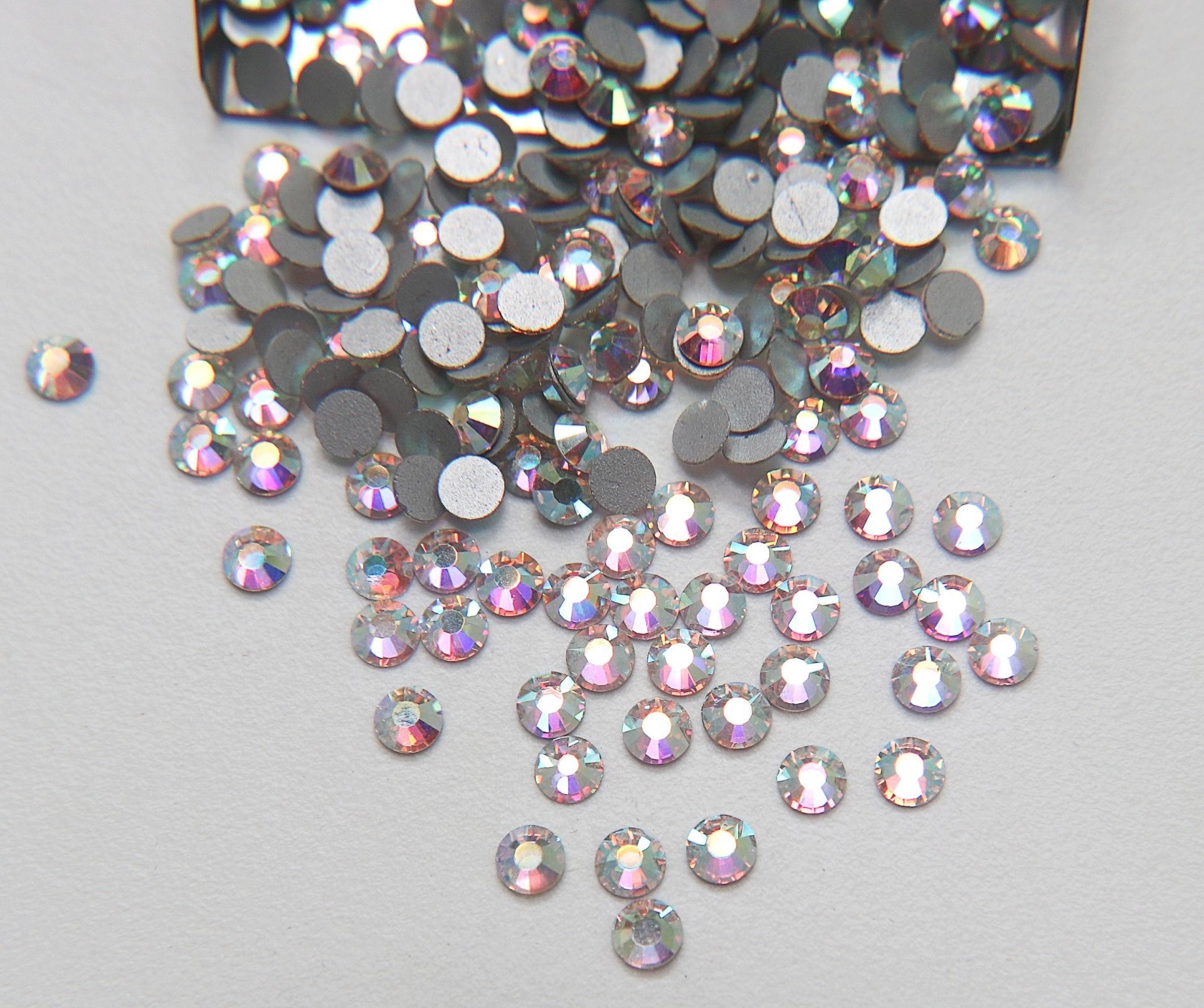 16SS Swarovski vinatge Flatbacks in Crystal Aurore Boreale Chaton Roses 4mm Made in Austria Nail art jewelry making supply decoration
