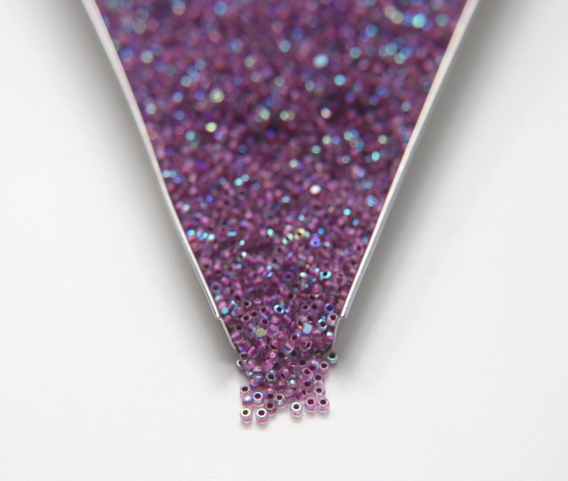 11/0 Charlotte true Cut Beads Patina Neon Electric Orchid Aurore Boreale loose beads native supply embroidery materials