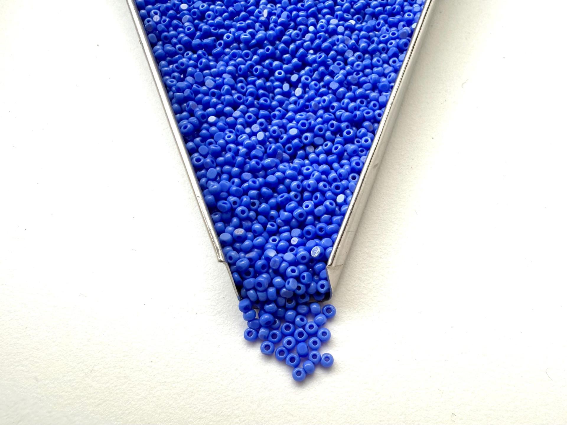 11/0 Charlotte true Cut Beads 33040 Opaque Light Blue Native Supply embroidery