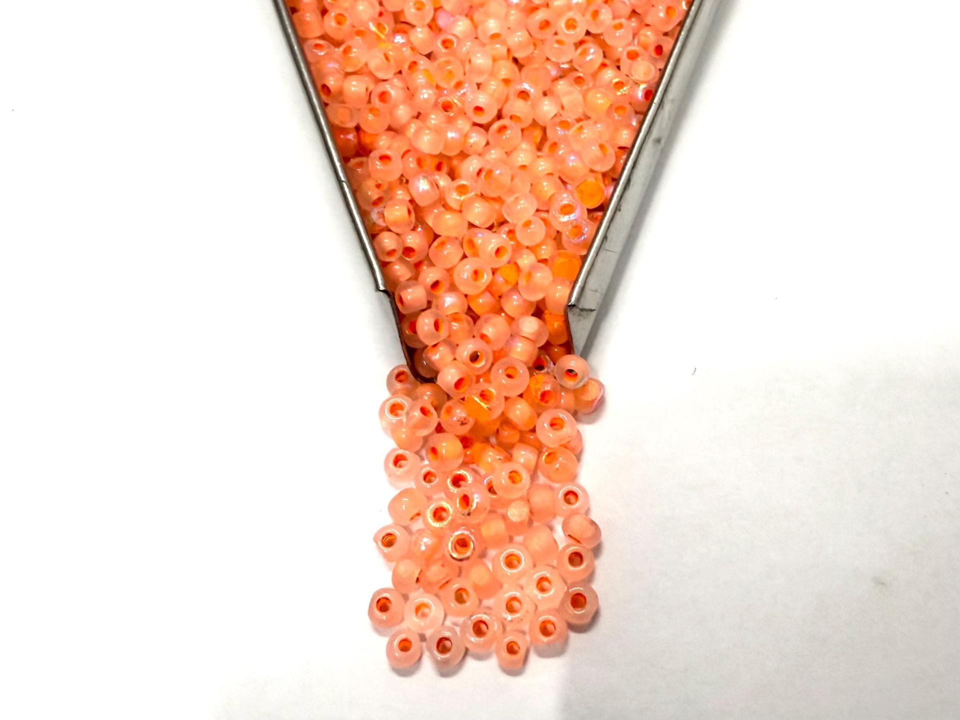 8/0 Charlotte Cut Beads Patina OPAL Neon Linings Aurore Boreale frosted glass beads jewelry supply native beads embroidery supply
