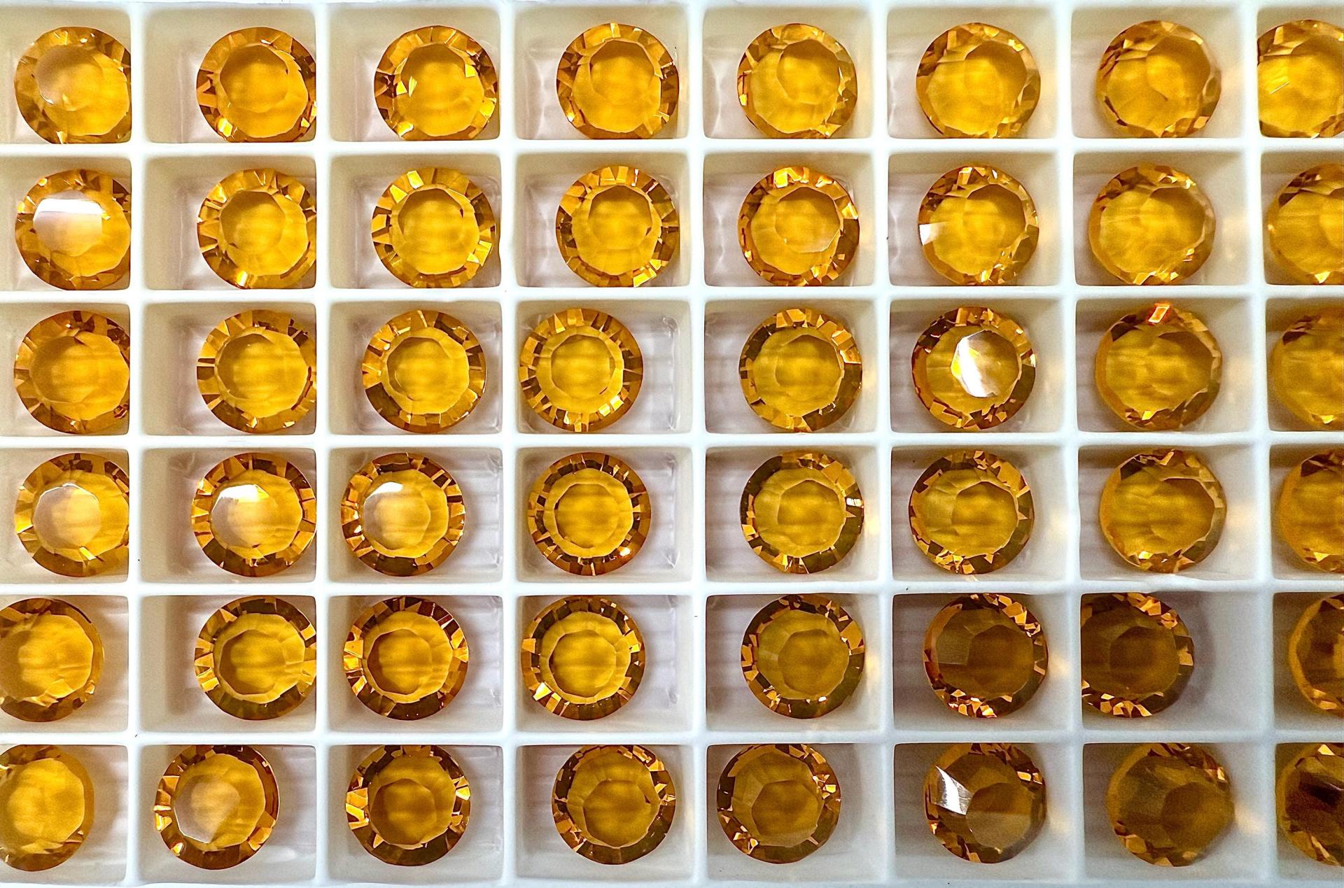 47ss SWAROVSKI #1128 Channel CRYSTAL Vintage Rhinestones in Topaz Unfoiled jewelry making supply vintage components cubic zirconium