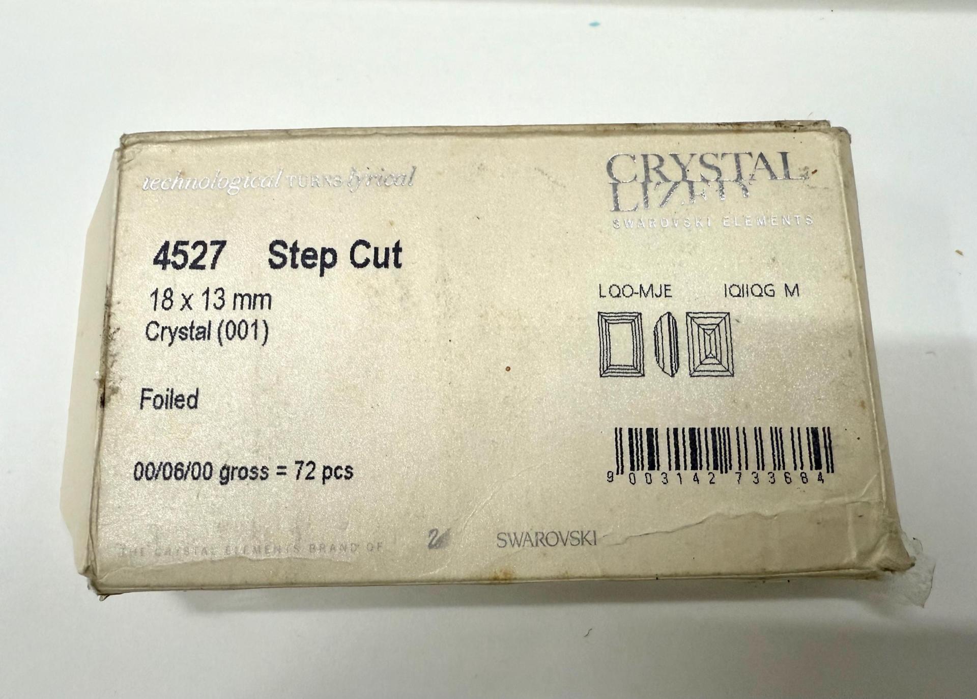 Vintage Swarovski 18x 13 mm Crystal Foiled 4527 Step cut crystal clay article Premier Crystal Rhinestones (2 Pieces) gemstones