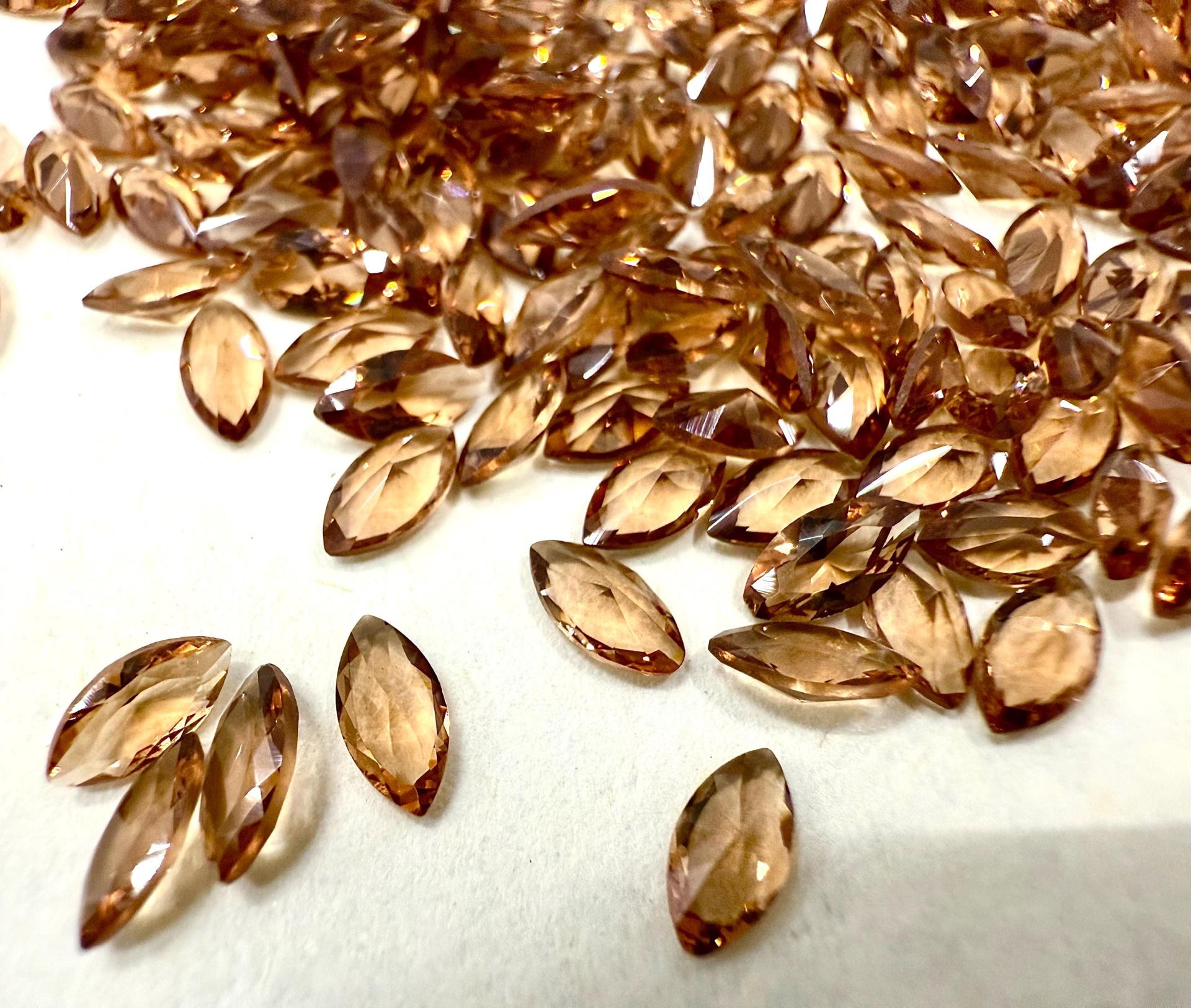 4231 Swarovski Crystal Light Smoked Topaz Unfoiled 6x3mm Navette Rhinestones Jewery making stones gemstones fancy stones