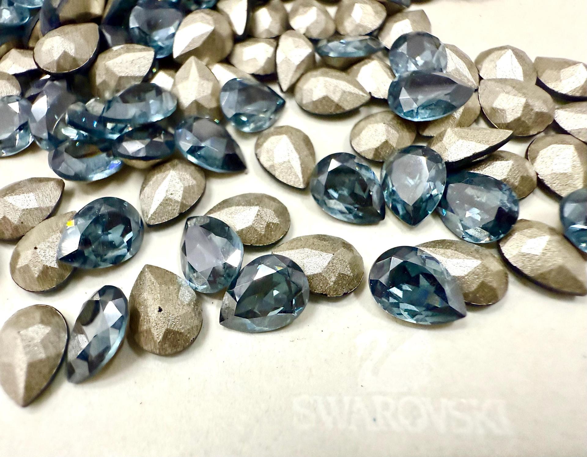 Vintage Swarovski 8x6 mm Aquamarine Satin Pear Shape article 4320 Premier Crystal Rhinestones 6/12/36/72/144 Pieces gemstones