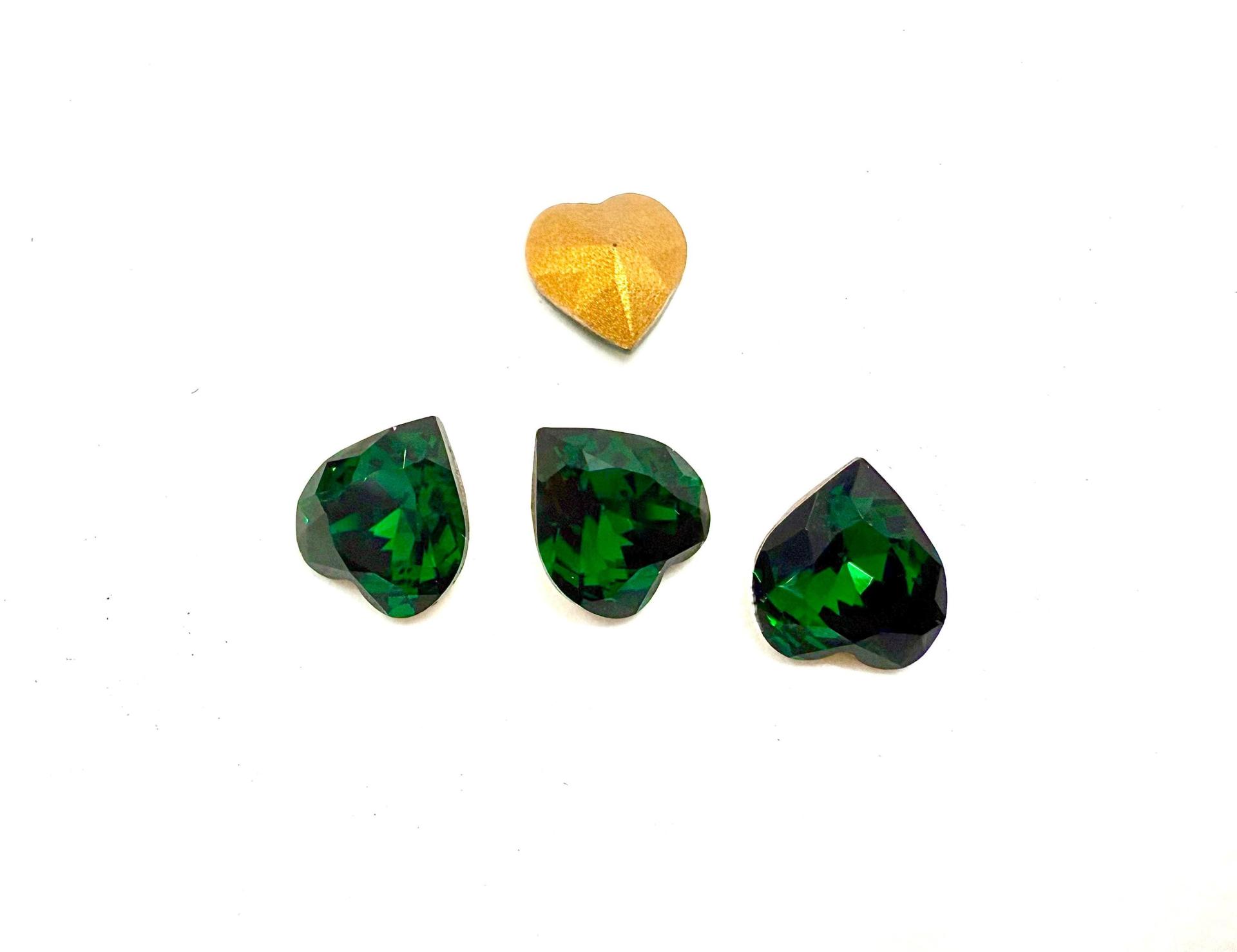 Swarovski Vintage Heart Rhinestones 8.8x 8 mm in Emerald foiled fancy stones jewelry making