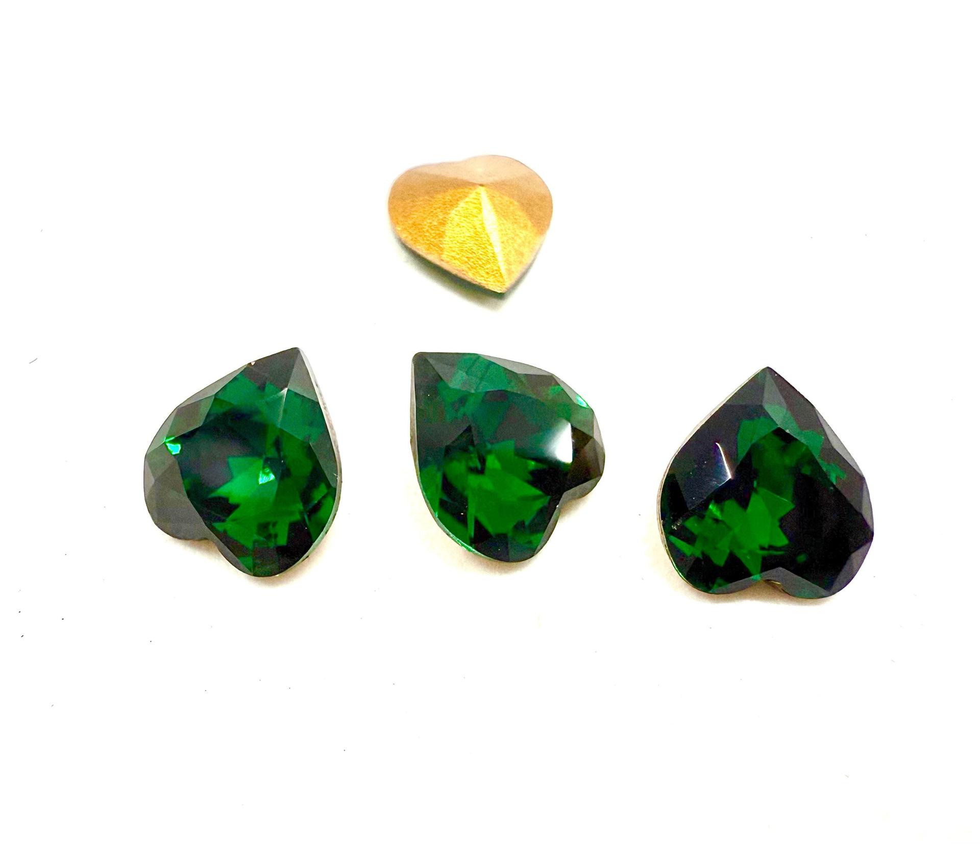 Swarovski Vintage Heart Rhinestones 8.8x 8 mm in Emerald foiled fancy stones jewelry making