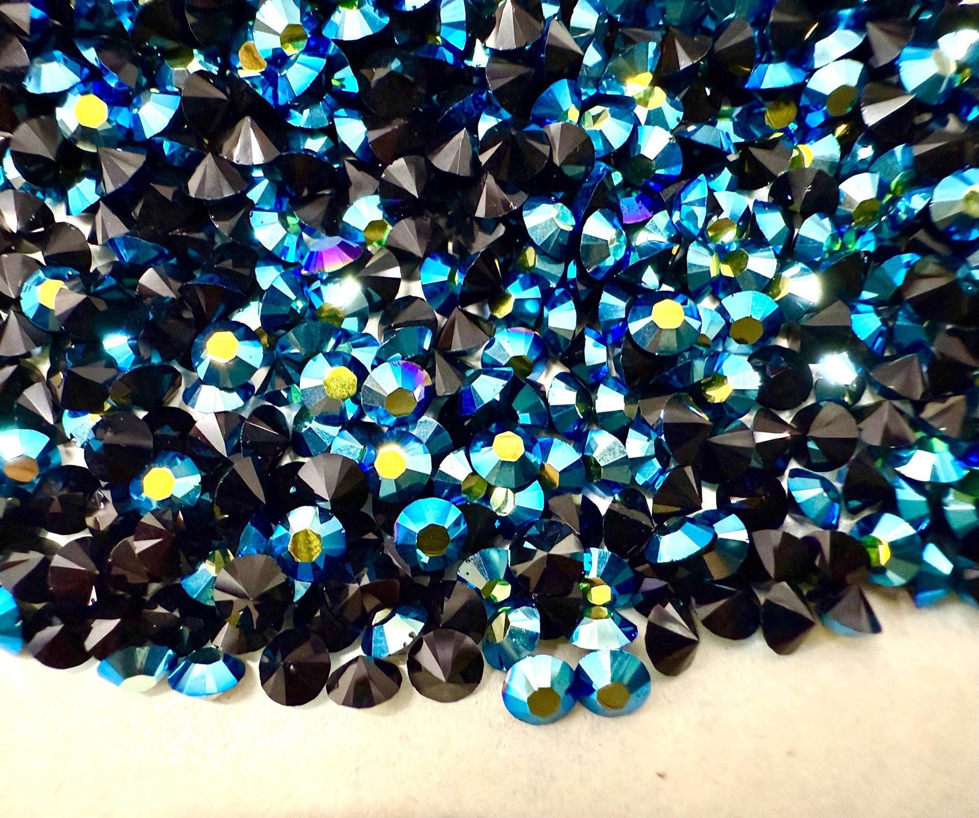 Swarovski Crystal 1028 (PP27) Jet Aurore Boreale Xilion Chatons Vintage Swarovski zirconium hobby craft clay