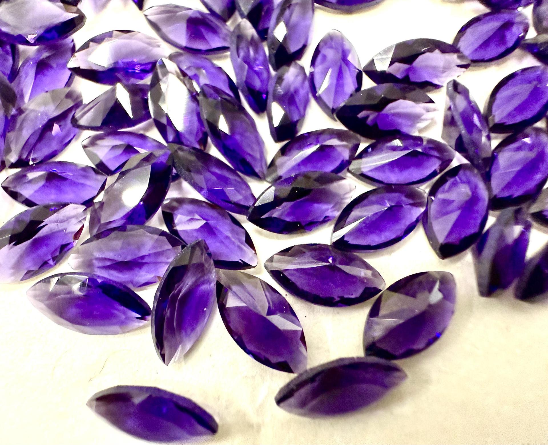 4231 Swarovski Crystal Purple Velvet Unfoiled 8x4mm Navette Rhinestones Jewelry making stones gemstones fancy stones
