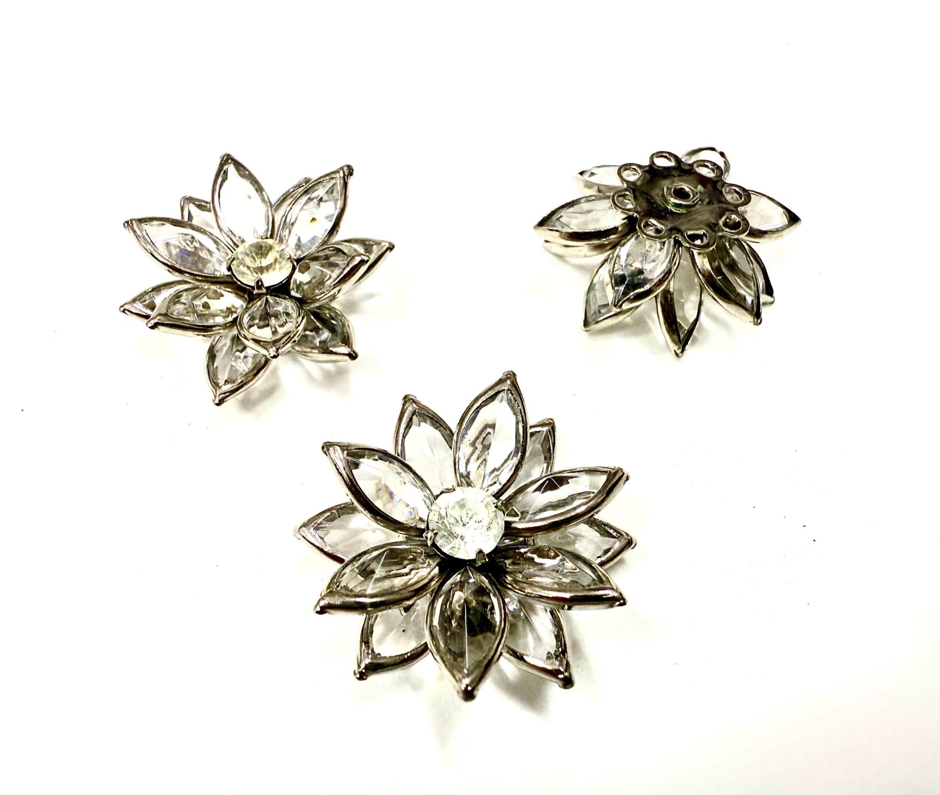 25mm Vintage channel beads in unfoiled crystals Navette Flower crystals embedded in silver plated metal flower DIY Supplies