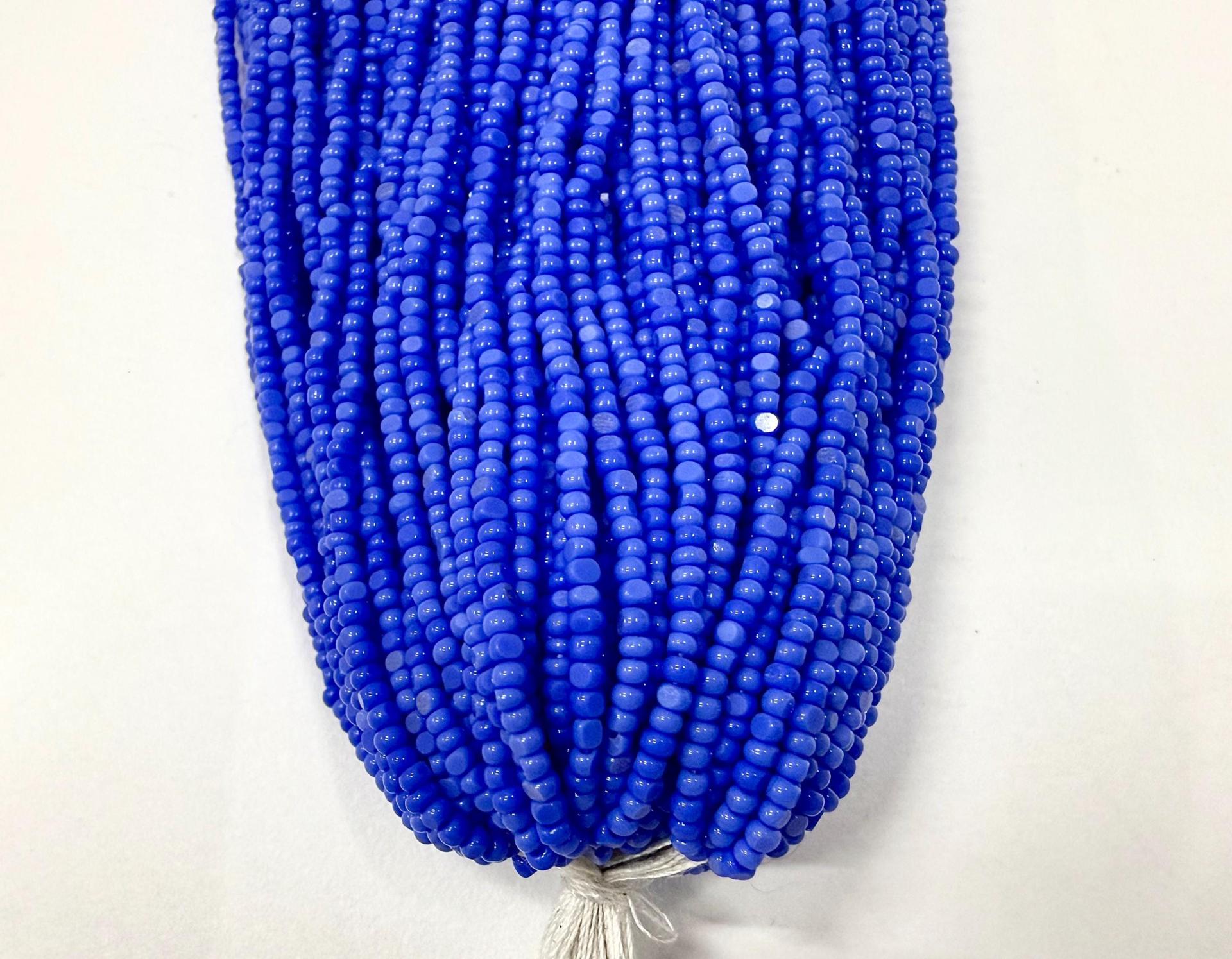 11/0 Charlotte true Cut Beads Opaque Light Blue