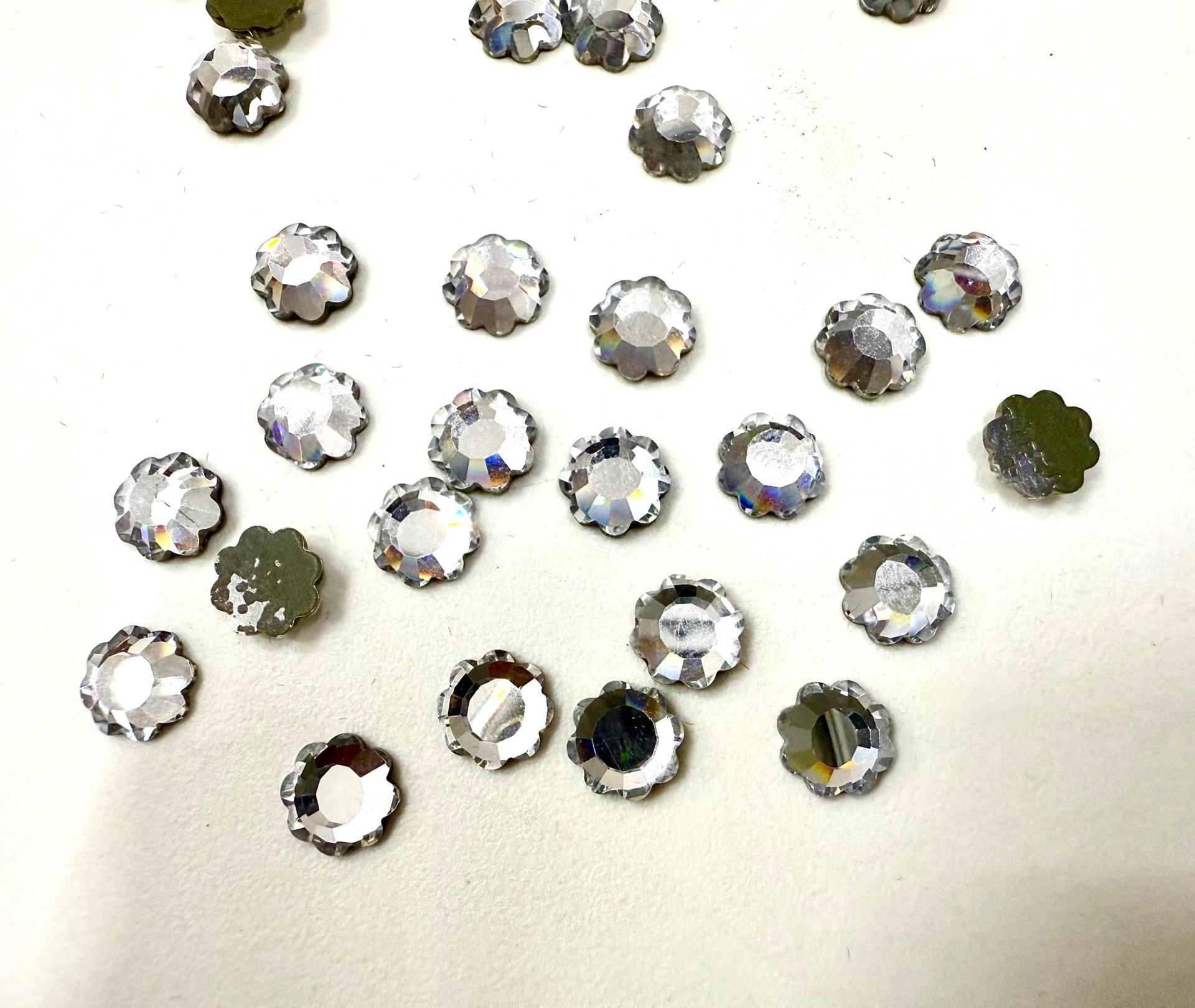 Swarovski 2728 34ss (7.2mm) Marguerite Flatback Crystal Hot Fix