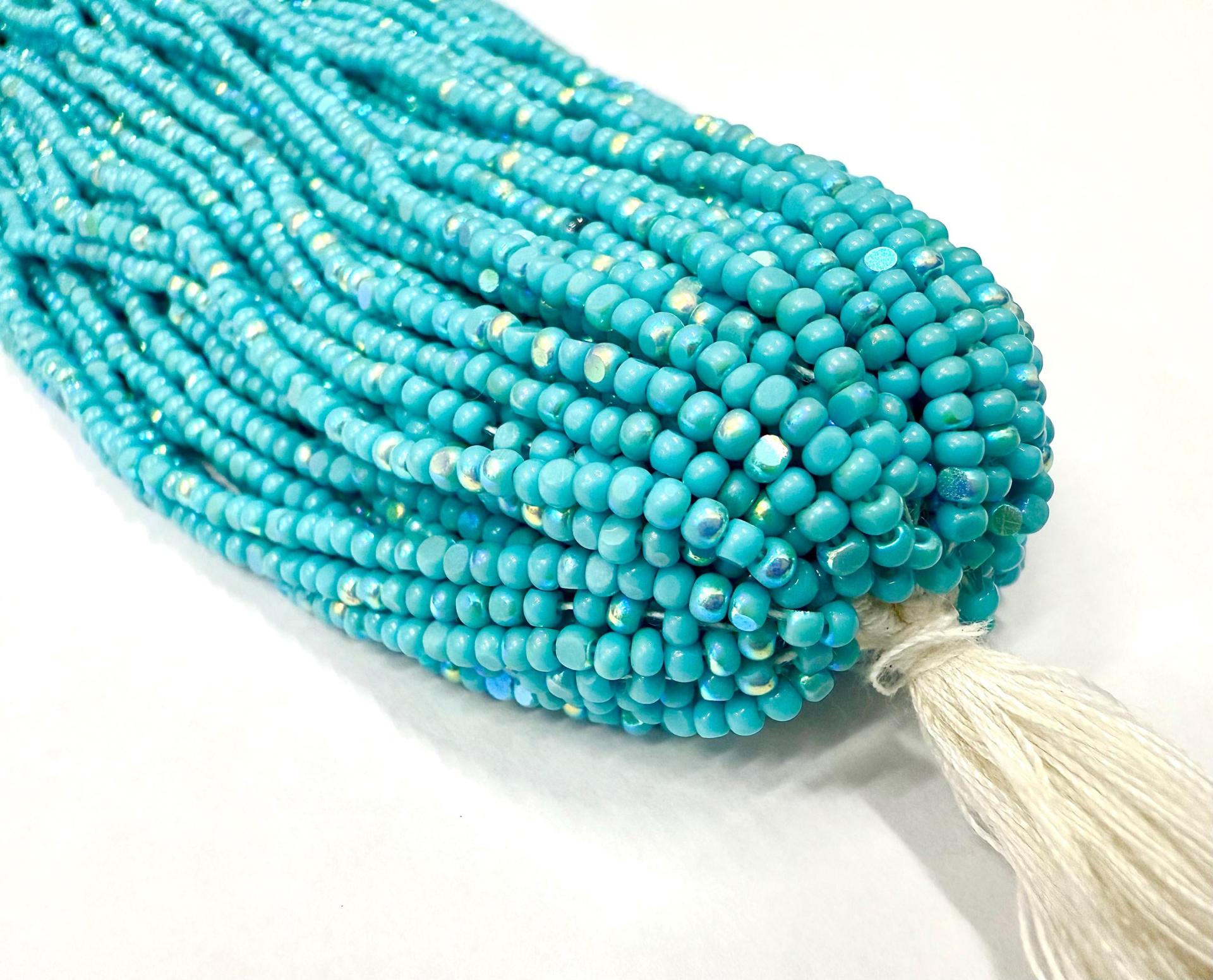 11/0 Hanks Charlotte true Cut Beads Patina Opaque Premium Turquoise Blue Aurore Boreale