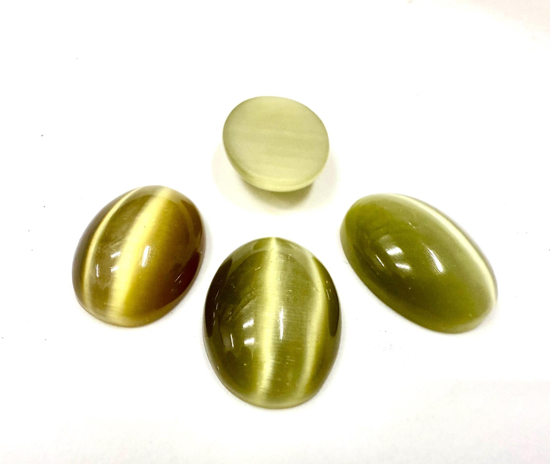 Vintage Swarovski Light Olive Crystal Cabochons, Vintage Oval Flat Backs (20x14 mm)