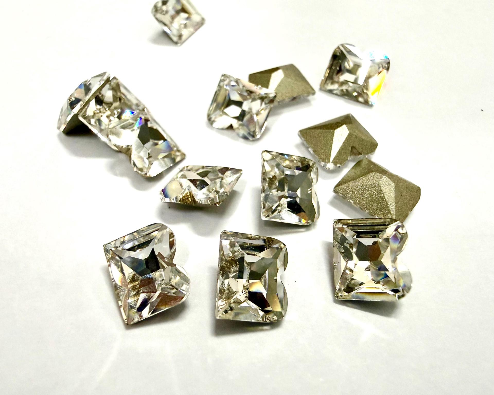 Swarovski 4889 Letter Shaped Fancy Stone Crystal (Letter B) 8mm