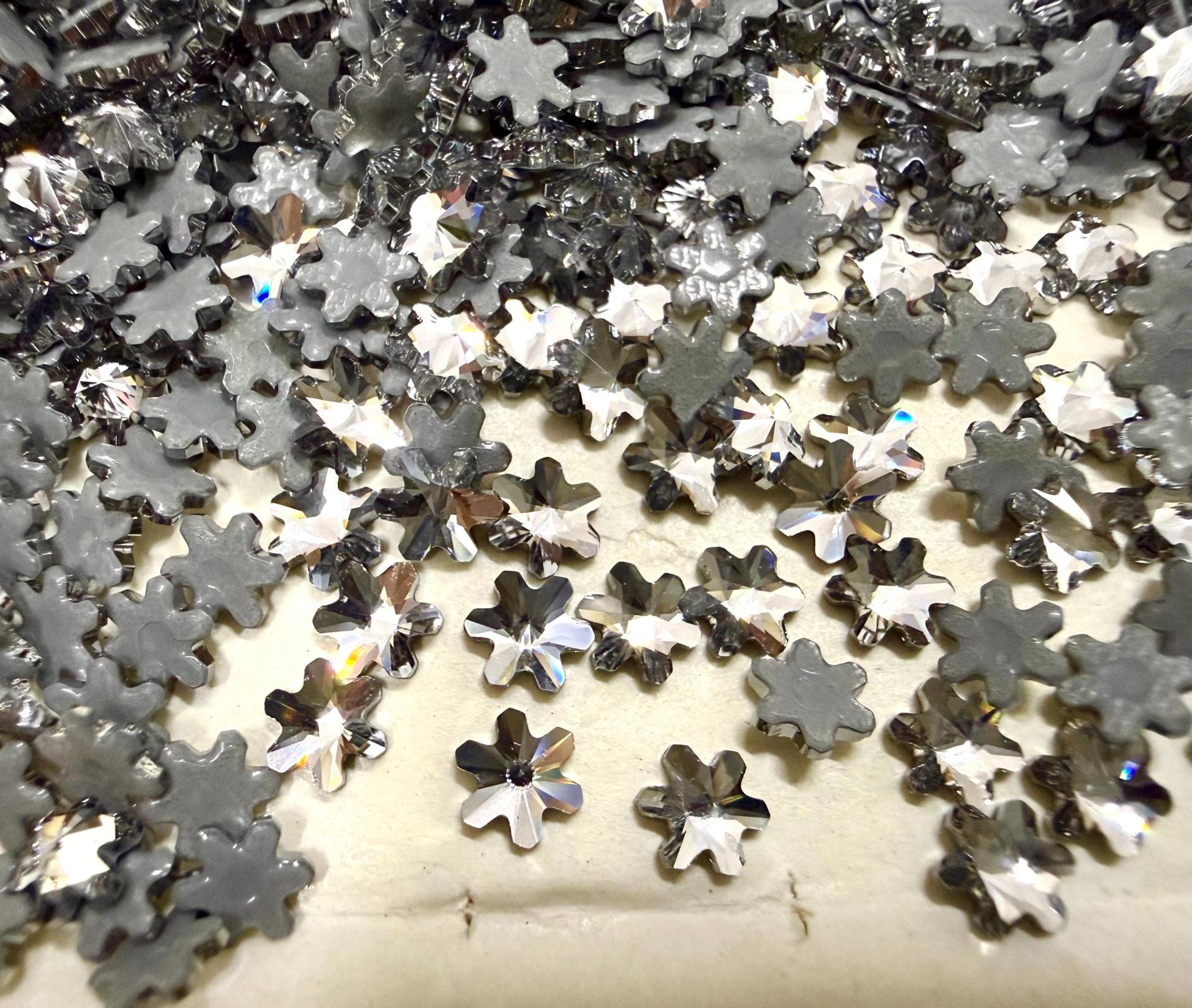 2826 Swarovski Rivoli Snowflake Flatback 5mm hotfix Rhinestones