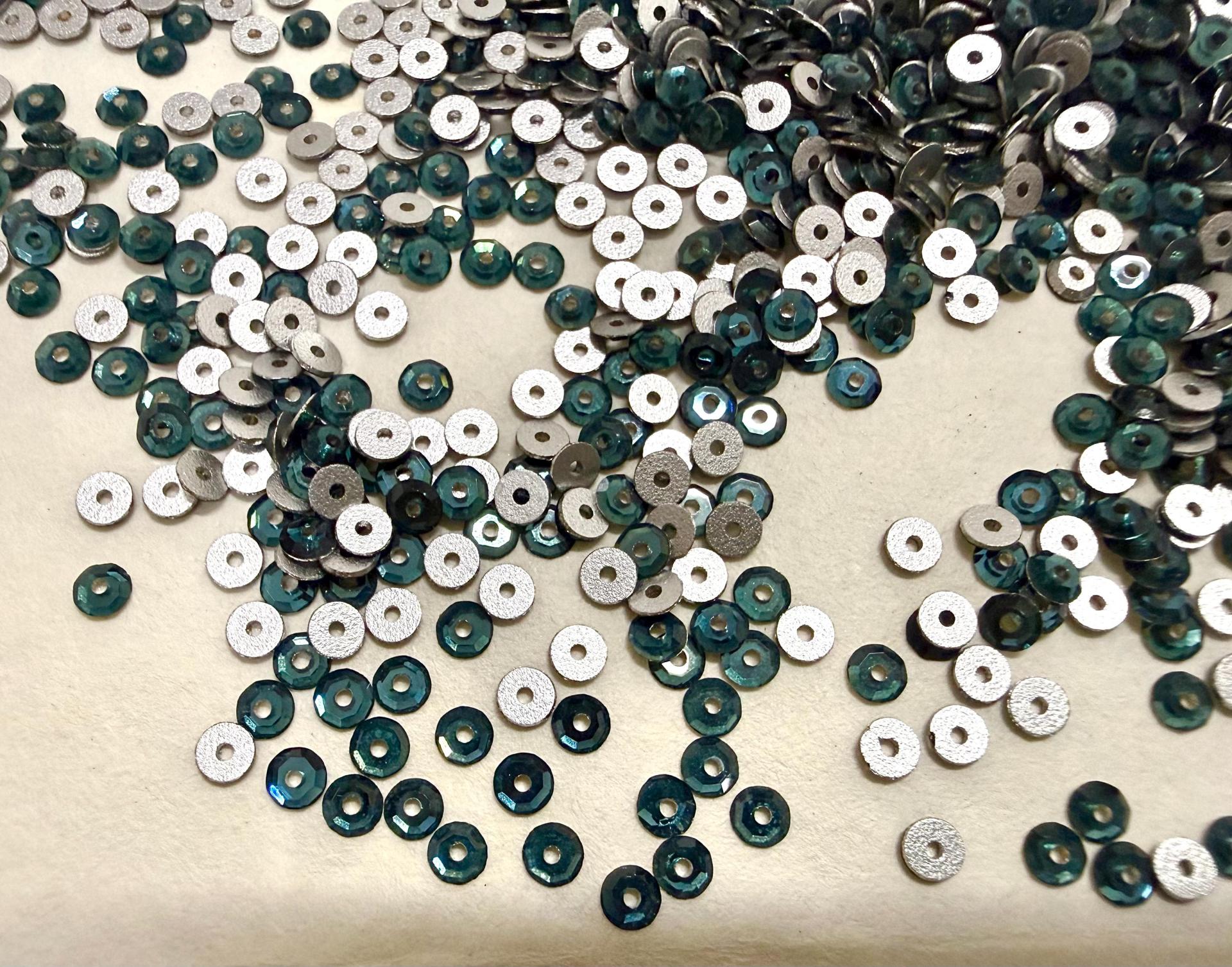 3mm Preciosa Crystal Montana Flat Back Sew-On Stones