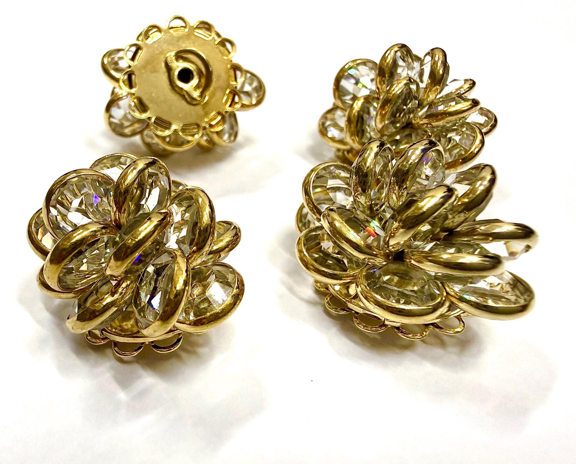 Vintage Crystal Flower Embellishment (26mm)