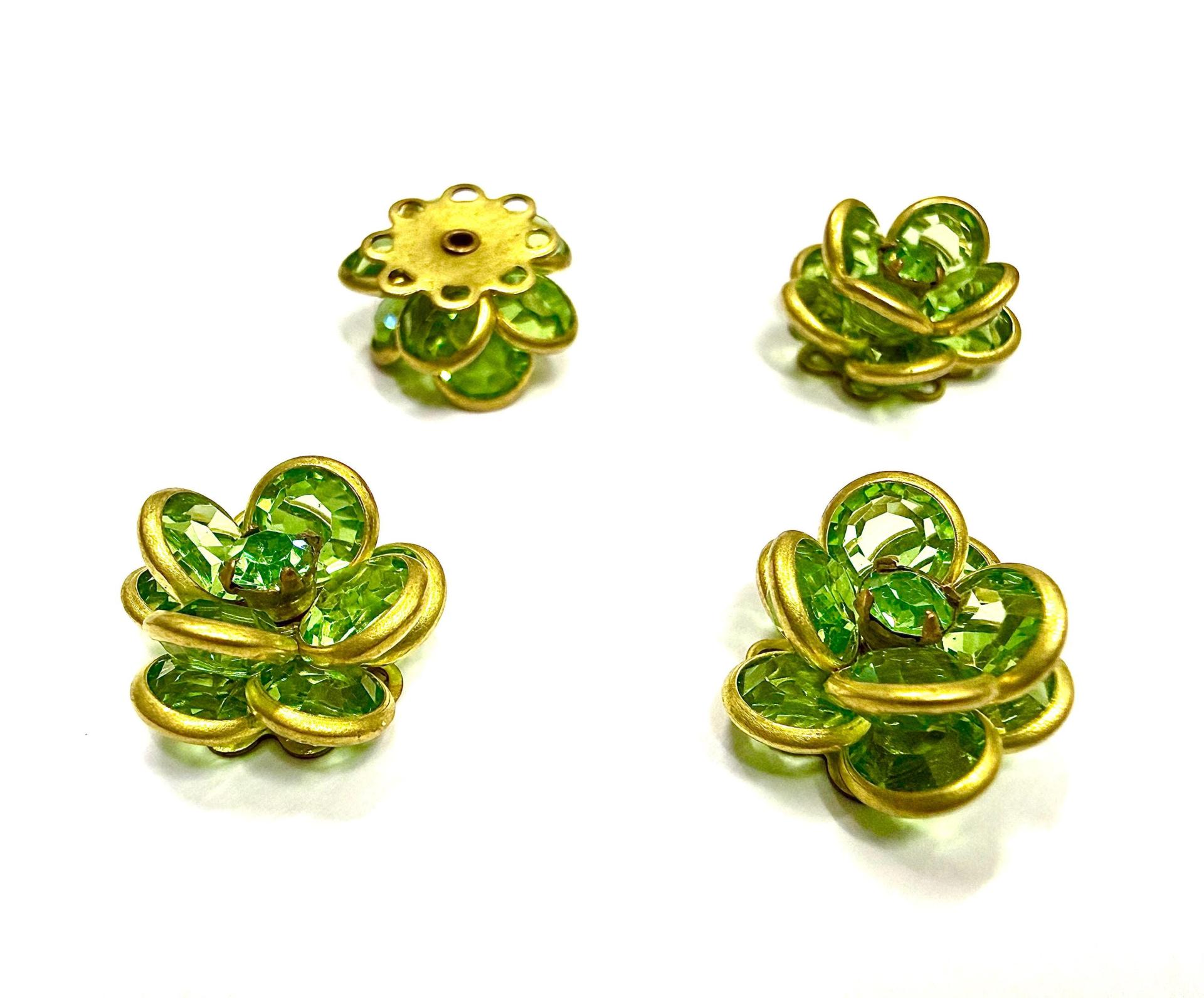 16mm Vintage brass Swarovski Flower Design in Peridot Embellishment DIY Supplies wedding decorations