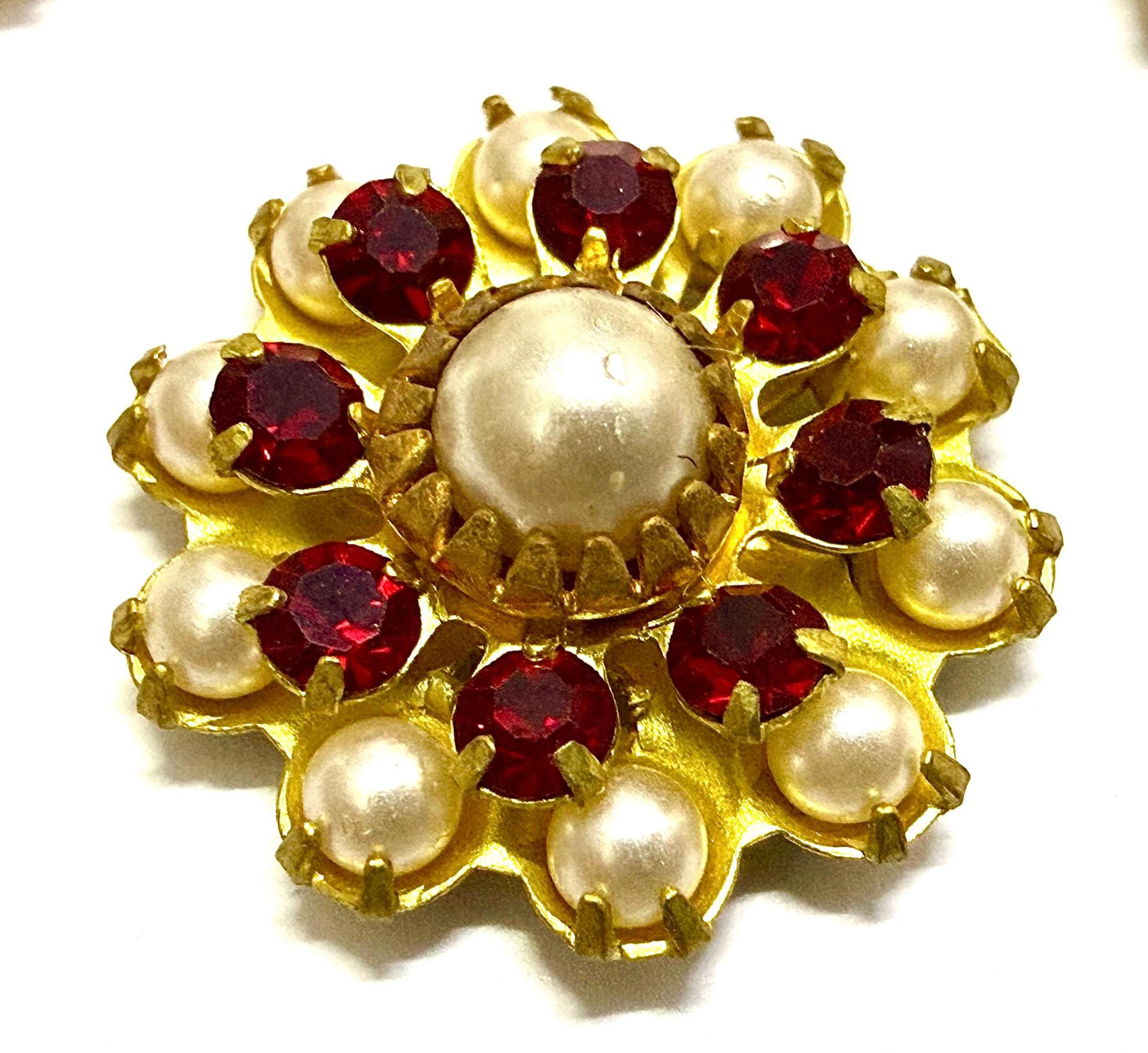 16mm Vintage brass Swarovski Flower Design in Siam pearl crystal Embellishment DIY Supplies wedding decorations