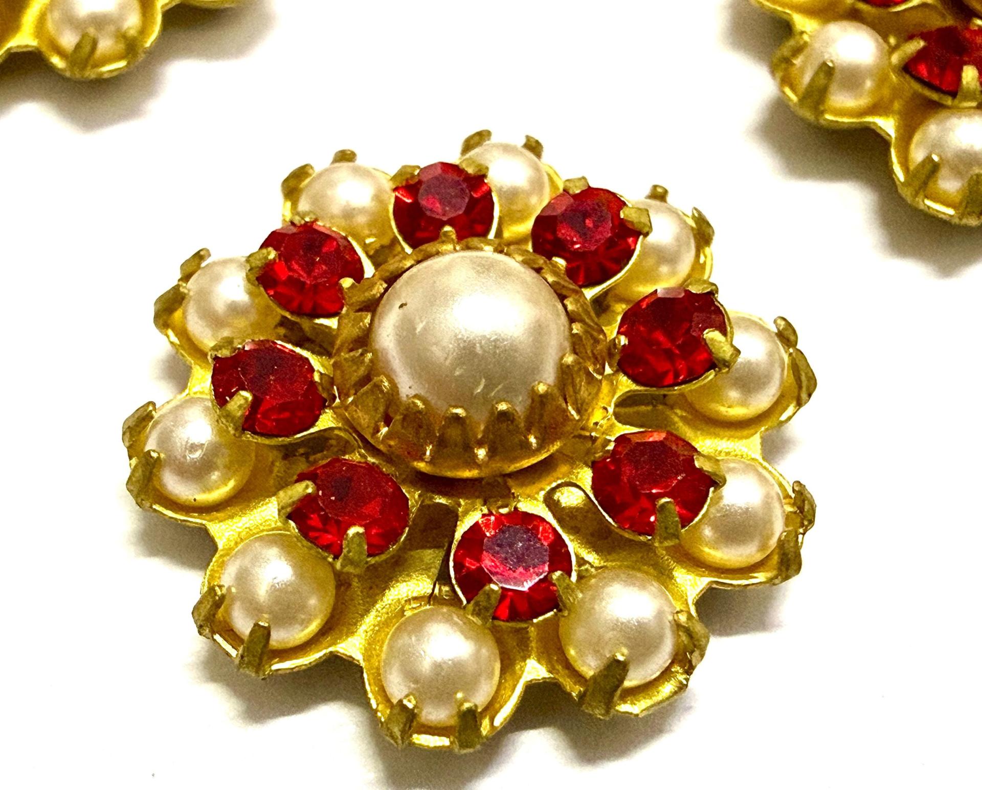 16mm Vintage brass Swarovski Flower Design in Light Siam pearl crystal Embellishment DIY Supplies wedding decorations