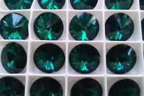 18mm Swarovski 1122 Rivoli EMERALD Foiled (205) jewelry making stones