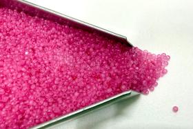 15/0 Charlotte Cut Beads in Rose Opal